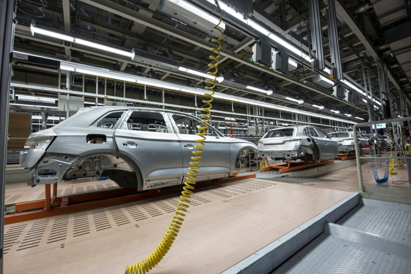 What Are the Benefits of Manufacturing CPQ and Why Should Manufacturers Invest?